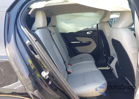 2020 Volvo Xc40 T4 Momentum из США, поврежденный, VIN YV4AC2HK4L2226318